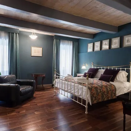 The Coleridge Boutique In 4*