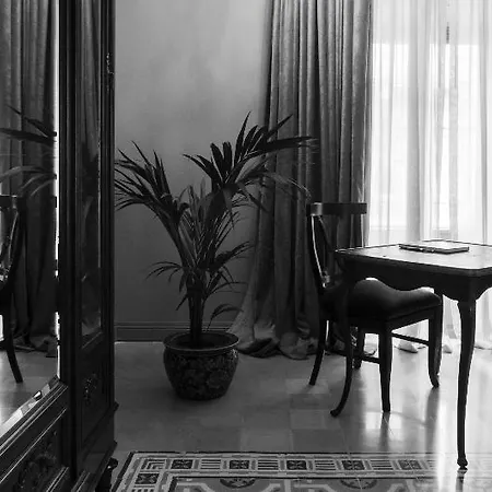 The Coleridge Boutique In 4* Valletta